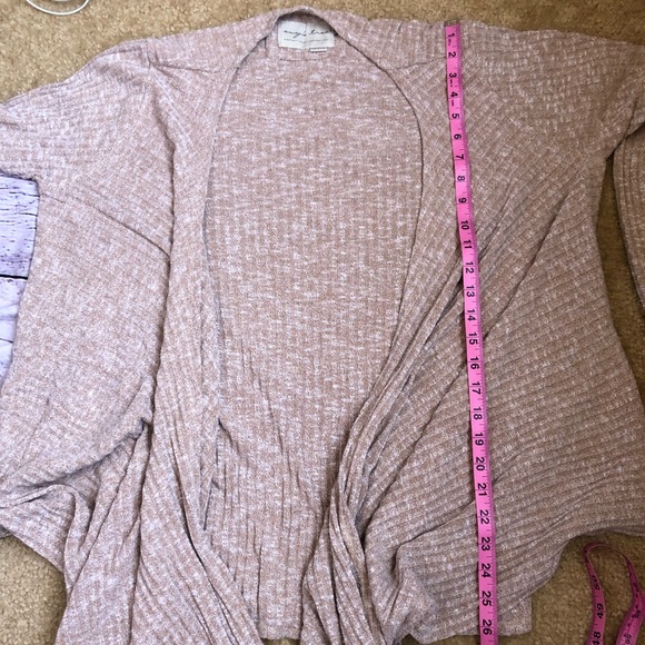 Evy’s Tree Sweater Jessica in Oatmeal Luxury Wrap Sweater Size Large / XL - Picture 10 of 14